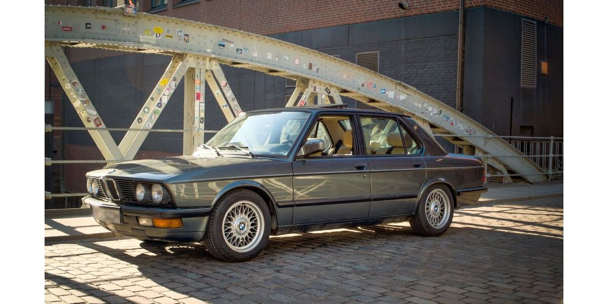 BMW 520 125.500 km 13.500 &euro; Hamburg 20148