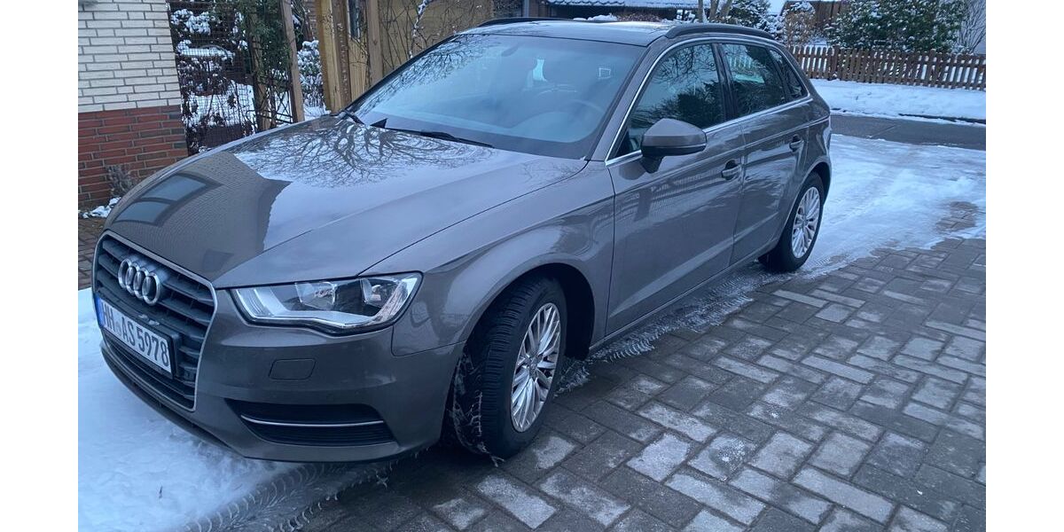 Audi A3 99.860 km 12.700 &euro; Grosshansdorf 22927