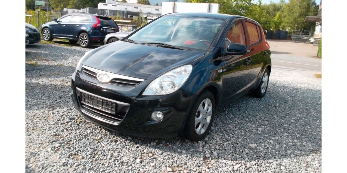 Hyundai i20 132.000 km 6.190 &euro; Hamburg 22045