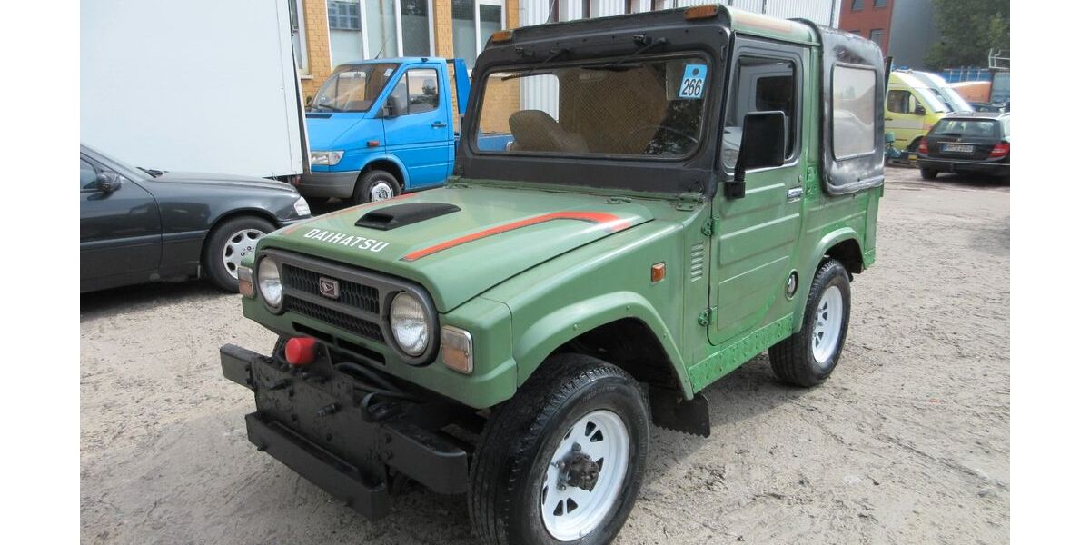 Daihatsu Feroza/Sportrak 34.569 km 3.500 &euro; Hamburg 20537