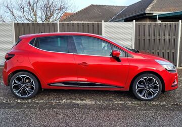 Renault Clio 47.850 km 10.250 &euro; Hamburg 21037