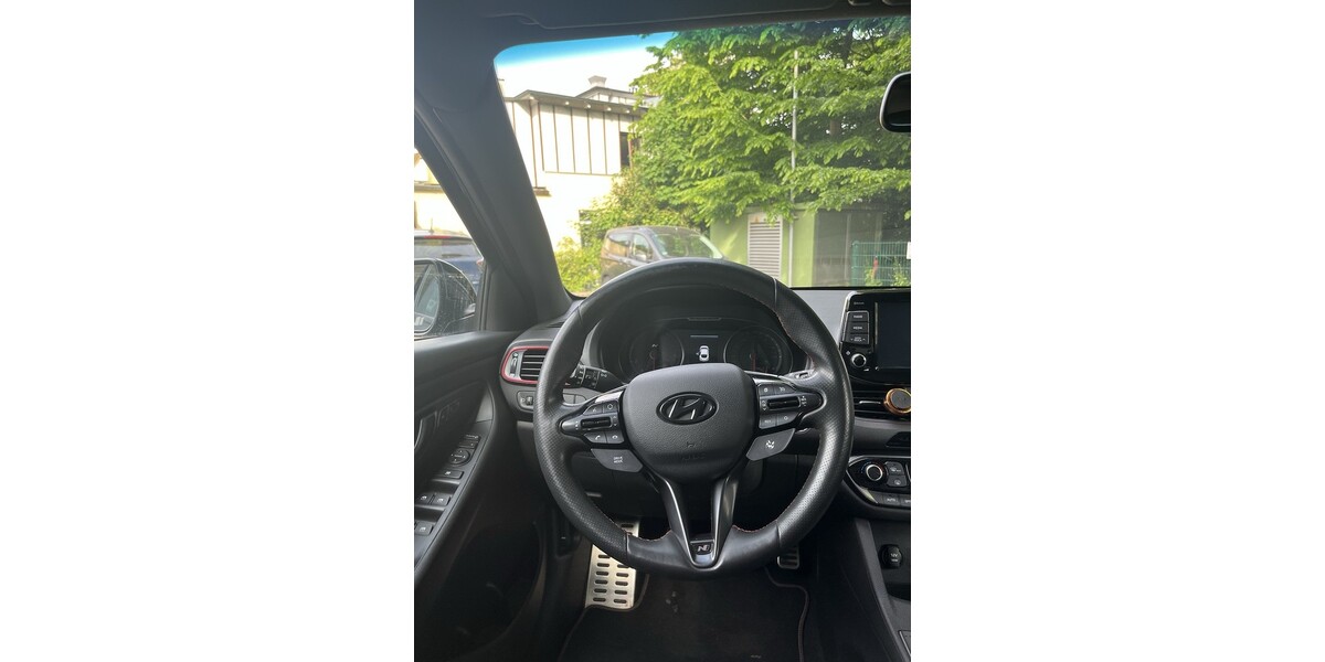 Hyundai i30 103.000 km 21.000 &euro; Hamburg 20038