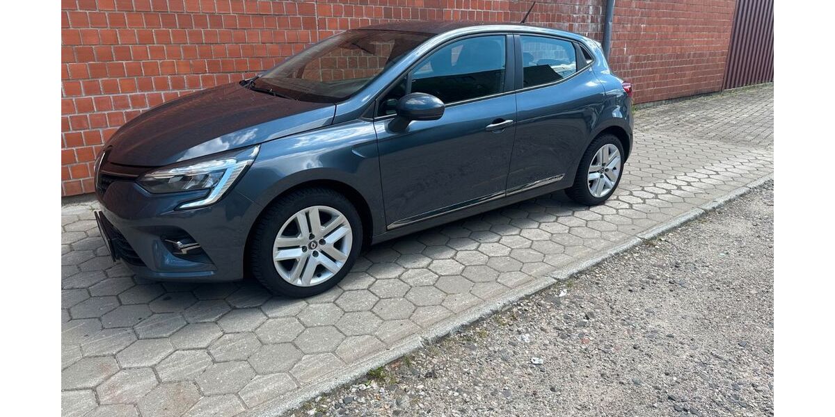 Renault Clio 99.000 km 11.542 &euro; Oststeinbek 22113