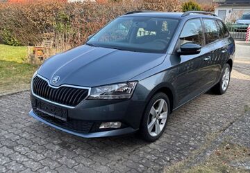 Skoda Fabia 81.500 km 10.950 &euro; Hasloh 25474