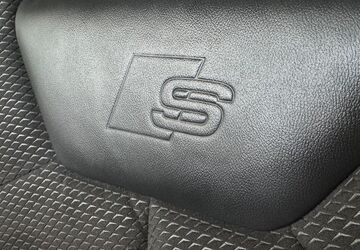 Audi Q3 105.359 km 26.490 &euro; Hamburg 20537