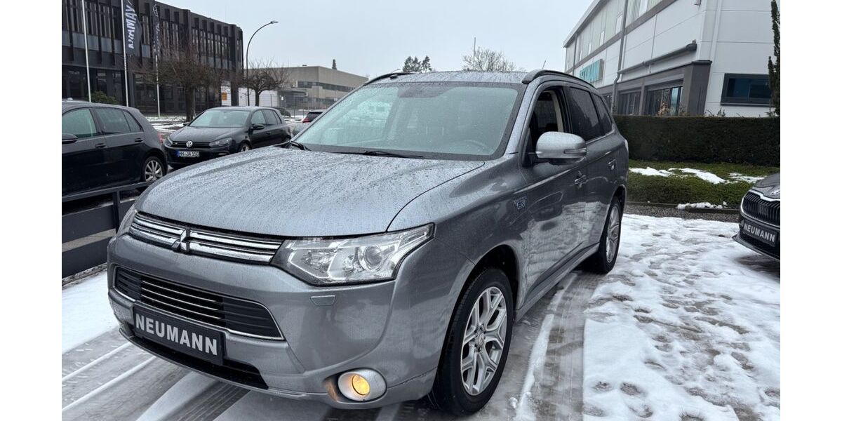 Mitsubishi Plug-in Hybrid Outlander 133.000 km 9.998 &euro; Rellingen 25462