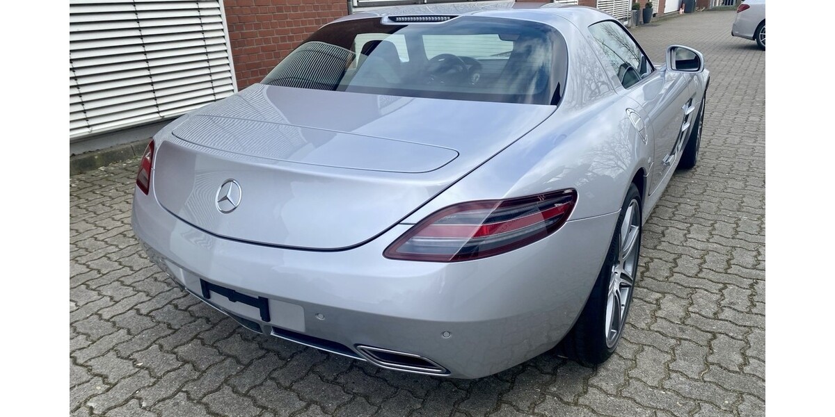 Mercedes-Benz SLS AMG 2.900 km 330.000 &euro; Hamburg 20038