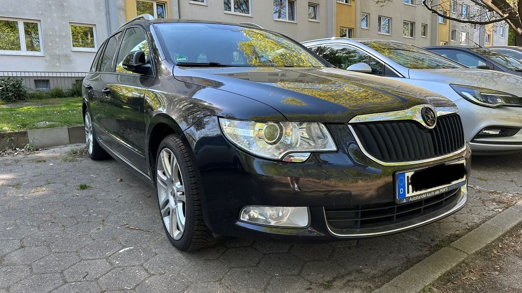 Skoda Superb 238.229 km 6.500 &euro; Hamburg 21075