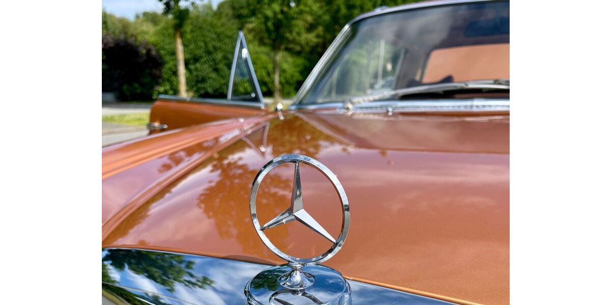 Mercedes-Benz 280 34.000 km 28.900 &euro; Hamburg 22529