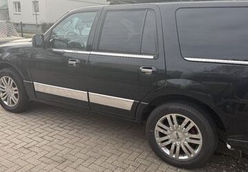 Lincoln Navigator 69.700 km 12.000 &euro; Hamburg 21149
