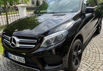 Mercedes-Benz 350 114.287 km 29.900 &euro; Hamburg 22143
