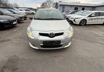 Toyota Auris 208.161 km 3.299 &euro; hamburg 20539