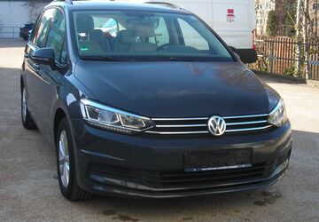 VW Touran 128.755 km 13.500 &euro; Hamburg 20537