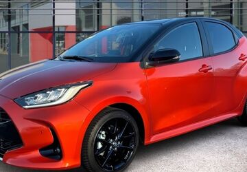 Toyota Yaris 4.090 km 22.880 &euro; Halstenbek 25469