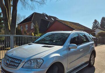 Mercedes-Benz ML 320 425.800 km 3.900 &euro; Hamburg 22115