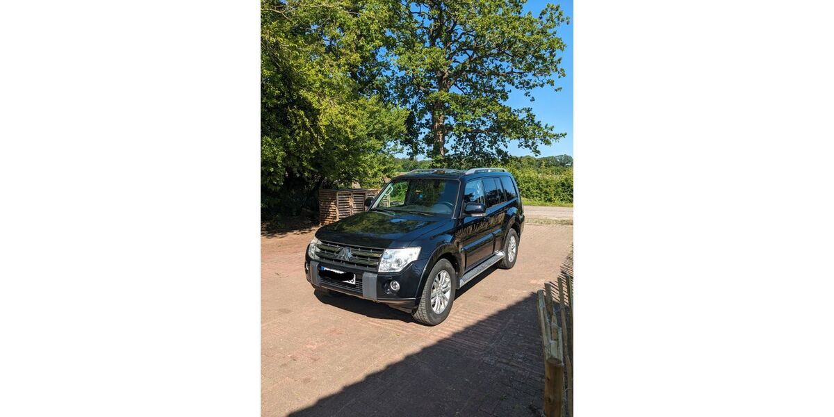 Mitsubishi Pajero 188.000 km 20.000 &euro; Quickborn 25451