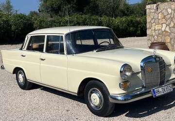 Mercedes-Benz 200 73.000 km 25.000 &euro; Hamburg, Freie und Hansestadt 22605