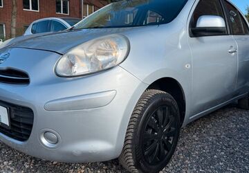Nissan Micra 94.352 km 3.390 &euro; Hamburg 22179