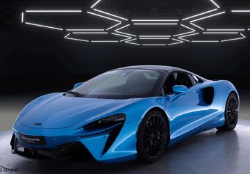McLaren Artura 2.200 km 264.800 &euro; Hamburg 20459