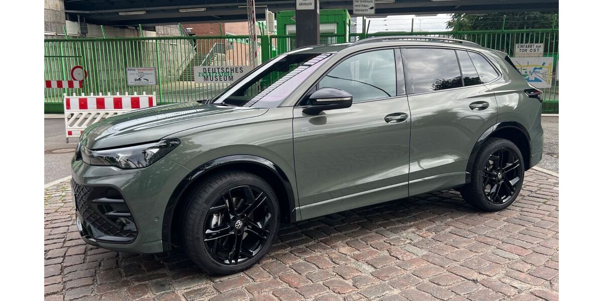 VW Tiguan 7.990 km 49.800 &euro; Hamburg 20457