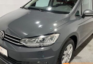 VW Touran 114.000 km 21.250 &euro; Norderstedt 22848