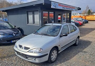 Renault Megane 114.000 km 999 &euro; Buxtehude 21614