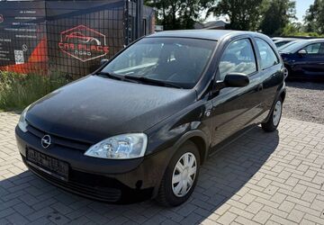 Opel Corsa 142.895 km 1.800 &euro; Ellerau 25479