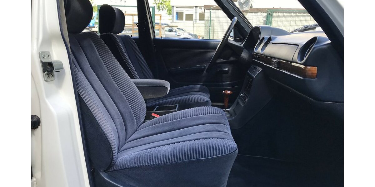 Mercedes-Benz 230 W123 Sanders Automat ABS AirBag SSD Velours 146.358 km 13.999 &euro; Hamburg 22339