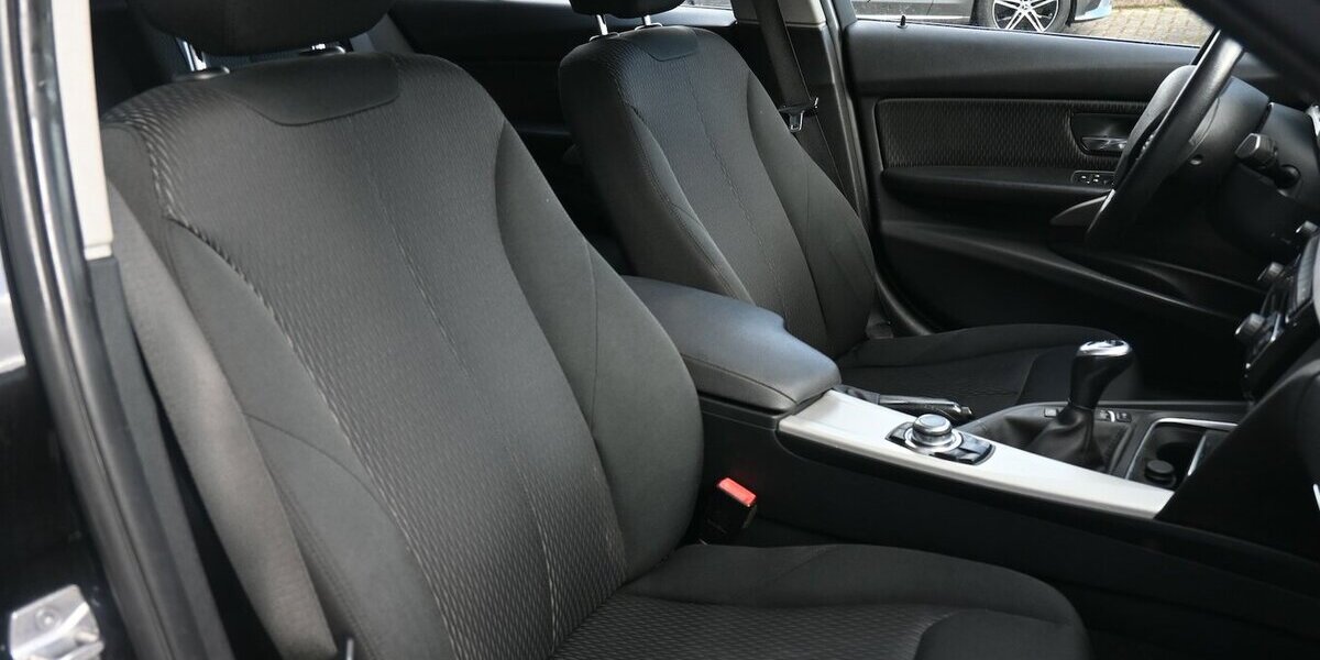 BMW 320d tour*Advantage* Navi Bluet PDC AHK 150.000 km 13.700 &euro; Seevetal - Hittfeld 21218