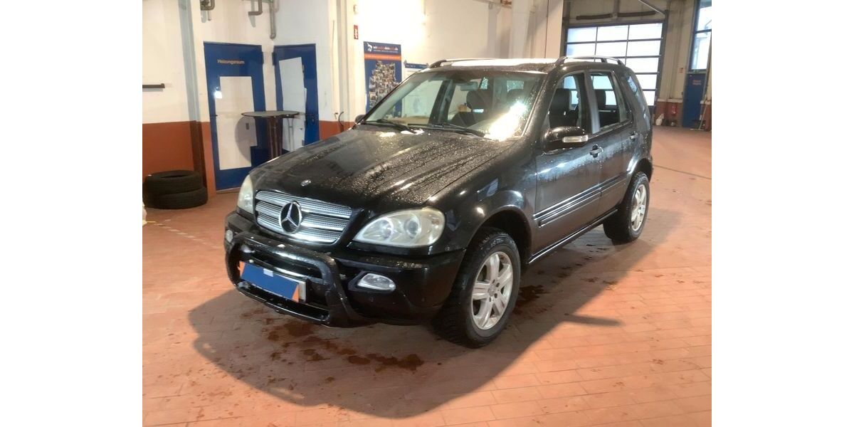 Mercedes-Benz ML 270 198.900 km 7.990 &euro; Hamburg 22043