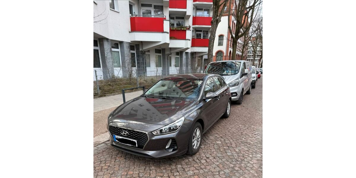 Hyundai i30 39.500 km 12.500 &euro; Hamburg 20146