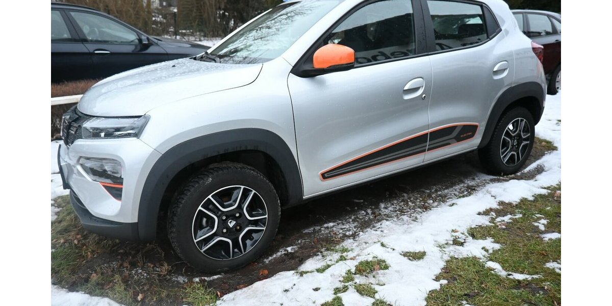 Dacia Spring Electric Comfort Plus* Navi Leder 1.Hand 28.000 km 8.500 &euro; Seevetal - Hittfeld 21218