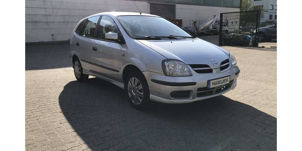 Nissan Almera Tino Luxury 189.500 km 1.999 &euro; Hamburg 22339