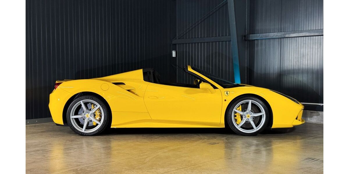 Ferrari 488 Spider 80.133 km 185.000 &euro; Siek 22962
