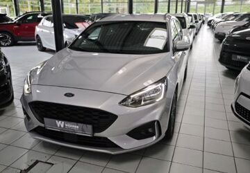 Ford Focus 46.000 km 17.900 &euro; Hamburg 22525