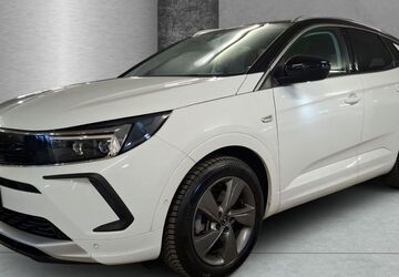 Opel Grandland (X) 61.954 km 22.940 &euro; Hamburg 22047
