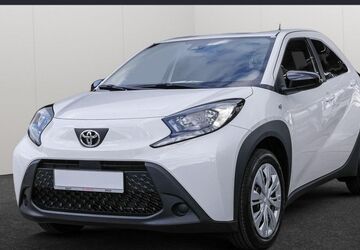 Toyota Aygo (X) 3.500 km 15.990 &euro; Hamburg 22529