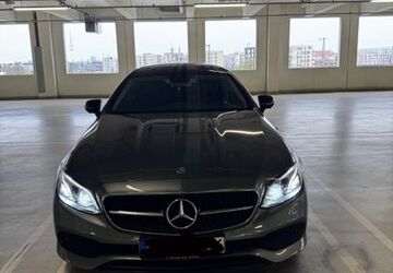 Mercedes-Benz E 220 86.000 km 36.650 &euro; Hamburg 22111
