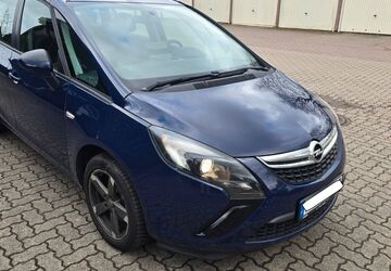 Opel Zafira Tourer 201.380 km 4.499 &euro; Hasloh 25474