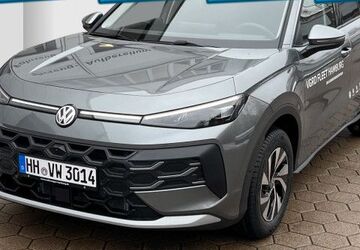 VW T-Roc 9.250 km 42.888 &euro; Hamburg 22303