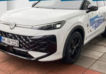 VW T-Roc 4.750 km 42.444 &euro; Hamburg 22303