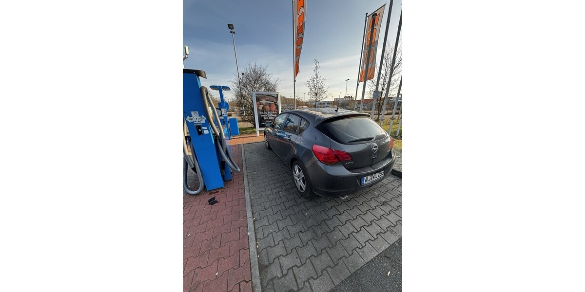Opel Astra J 204.500 km 3.700 &euro; Winsen (Luhe) 21423