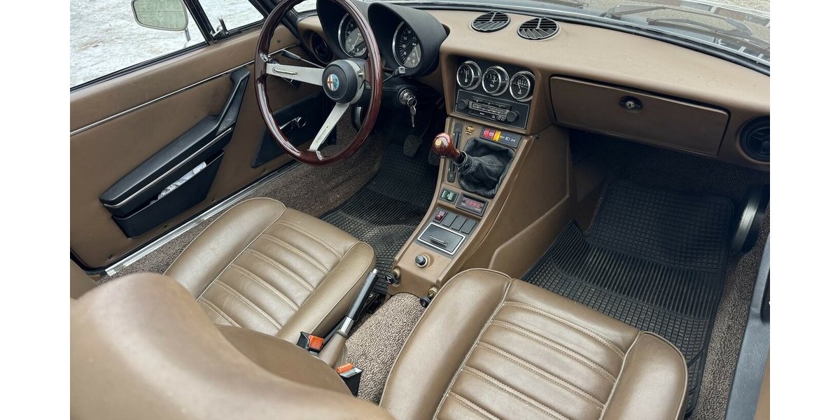 Alfa Romeo Spider 2000 1. Hand, so nicht wieder zu bekommen 85.560 km 24.999 &euro; Hamburg 22339