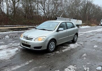 Toyota Corolla 149.658 km 2.750 &euro; HAMBURG 22113