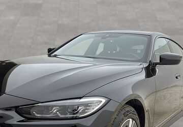 BMW i4 13.303 km 38.994 &euro; Barsbüttel bei Hamburg 22885