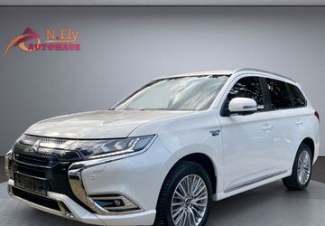 Mitsubishi Outlander 81.963 km 19.700 &euro; Hamburg - 1 Min. vom Hamburg Airport 22415