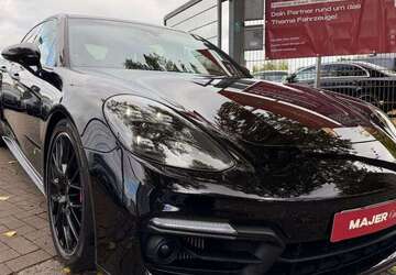 Porsche Panamera 41.220 km 79.900 &euro; Hamburg 22043