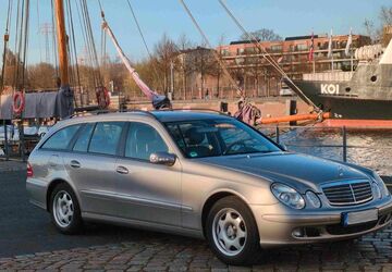 Mercedes-Benz 220 215.400 km 3.985 &euro; Hamburg 21075