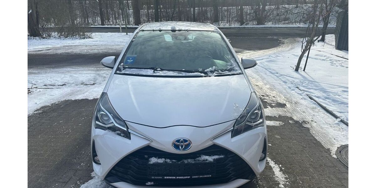 Toyota Yaris 83.000 km 11.900 &euro; Hamburg 22547