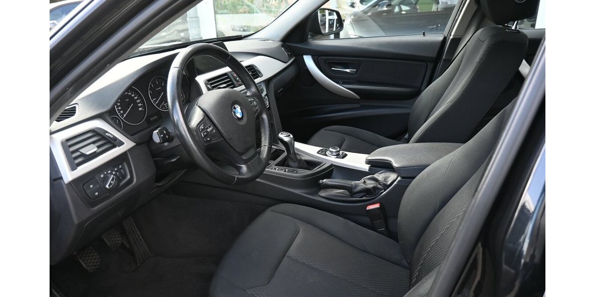 BMW 320d tour*Advantage* Navi Bluet PDC AHK 150.000 km 13.700 &euro; Seevetal - Hittfeld 21218